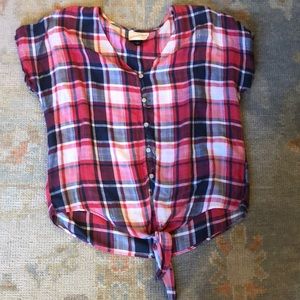 Universal Threads Tie Front Top